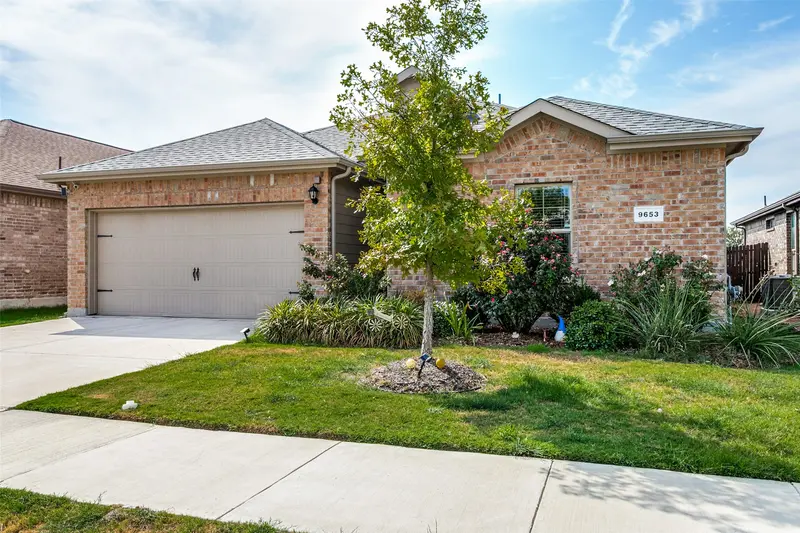 9653 Calhoun Falls Drive, Fort Worth