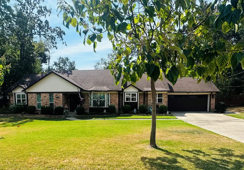 1308 Azalea Drive, Sulphur Springs