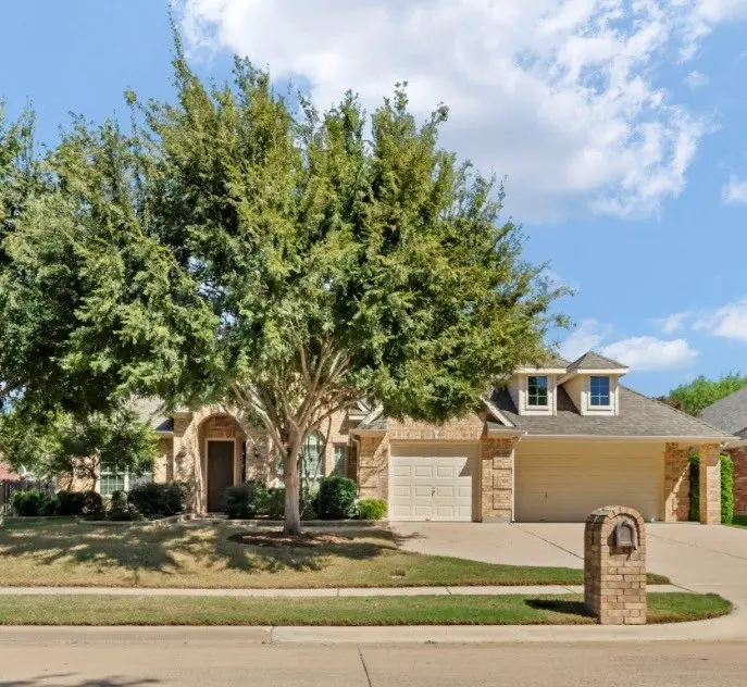 1302 Rosebriar Lane, Mansfield