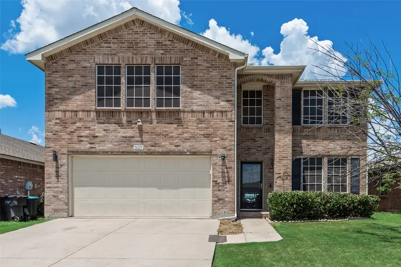 1629 Baxter Springs Drive, Fort Worth