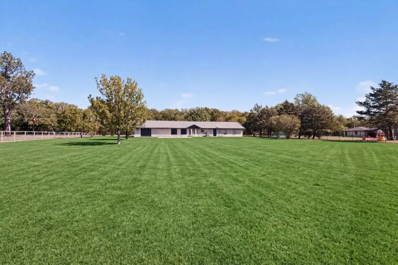 529 Morris Lane, Greenville