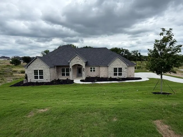 1039 Deer Island Court, Azle