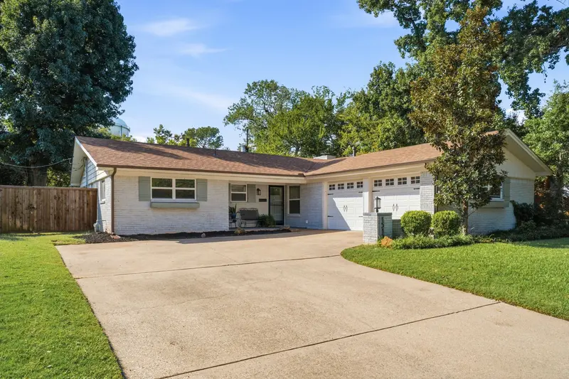 1512 Wilshire Boulevard, Arlington