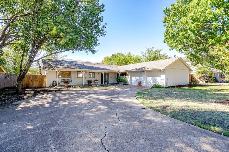 4621 Fawn Drive, Fort Worth