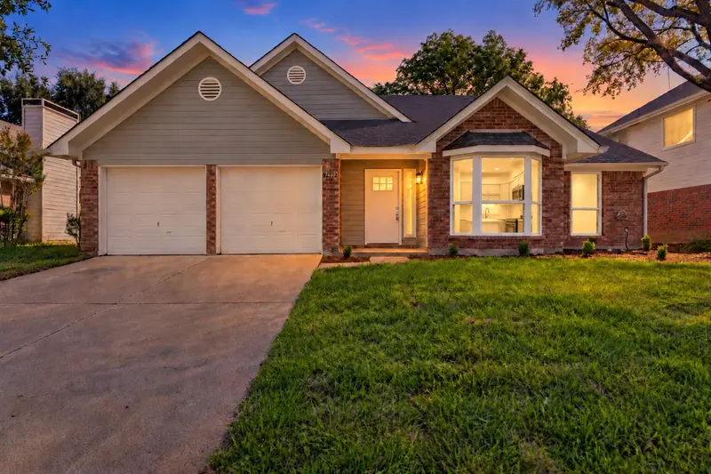 7440 Bear Lake Drive, Fort Worth