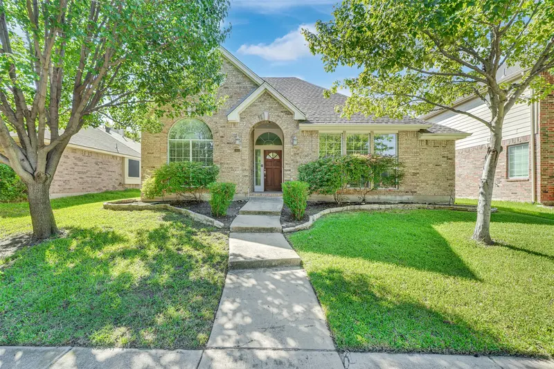 3833 Windward Drive, The Colony