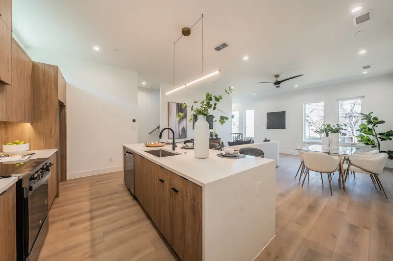 5320 Reiger Avenue, Dallas