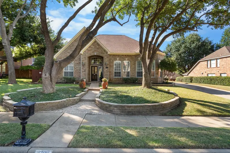2709 Lake Ville Lane, Flower Mound