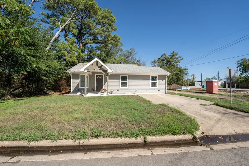 510 Woodlawn Street, Sulphur Springs