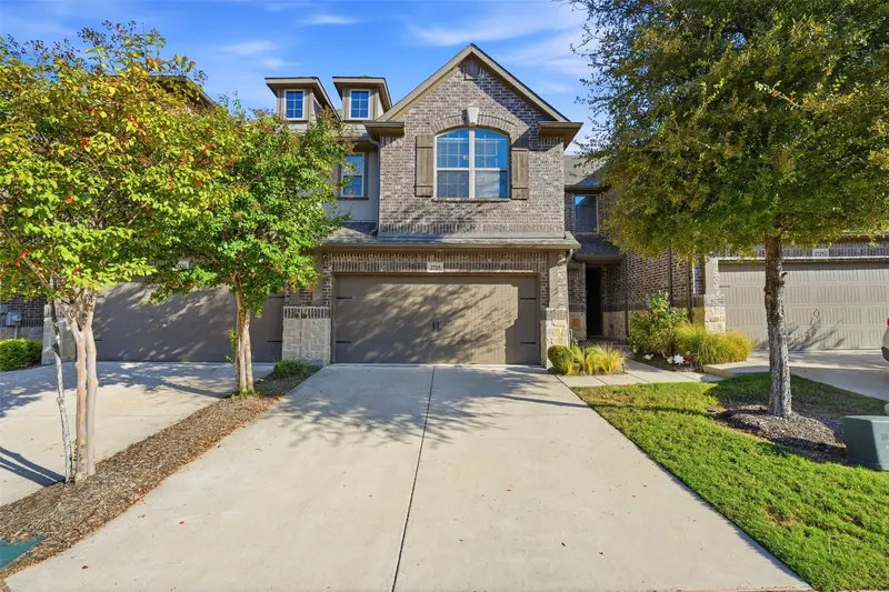 2725 Starburst Drive, Little Elm
