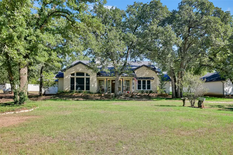 2020 Houston Road, Burleson