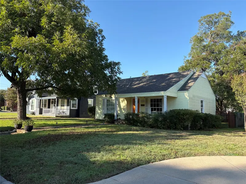 3620 Winston Road, Fort Worth