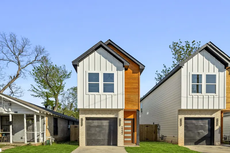 2232 Hooper Street, Dallas