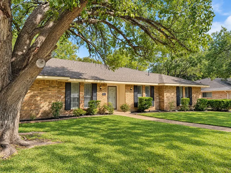 1444 Marlene Place, DeSoto