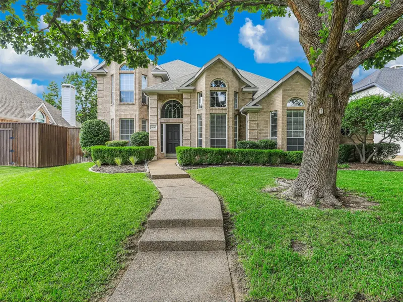18543 Gibbons Drive, Dallas