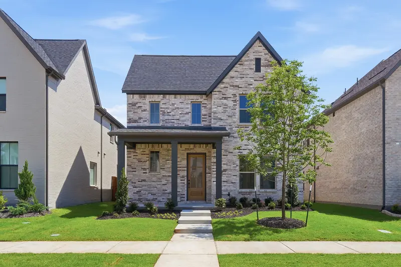 800 Isabel Street, Celina